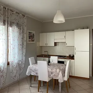 https://la-rosa-del-garda.hotelinveneto.com
