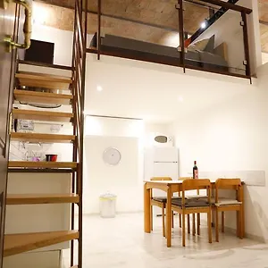  Apartment Opera House